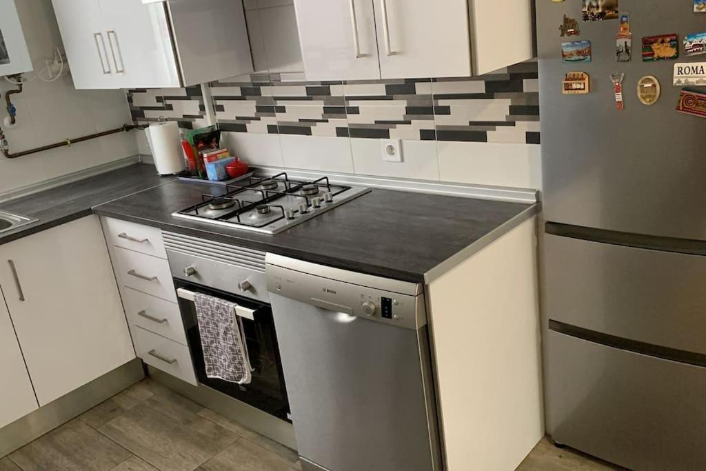 “Apartamento Moderno Y Acogedor Мадрид Екстериор снимка