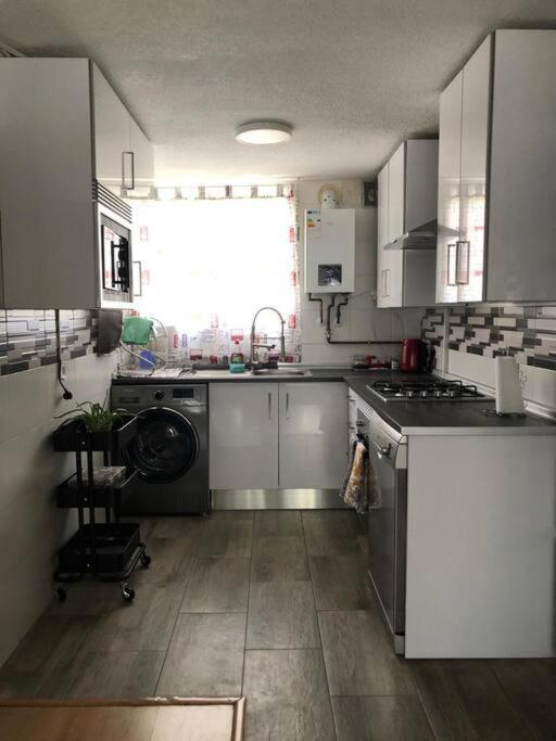 “Apartamento Moderno Y Acogedor Мадрид Екстериор снимка